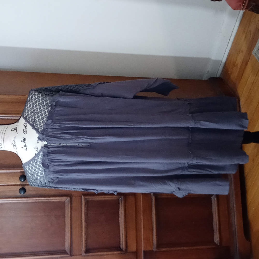 Dress - Picture 4 of 8